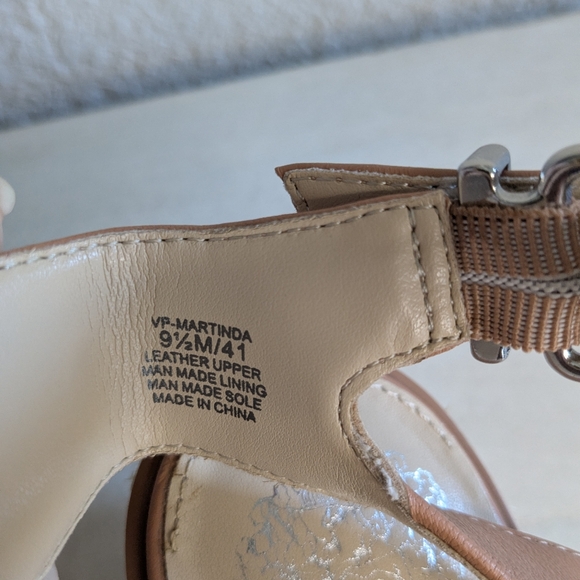 Vince Camuto Martinda Espadrille Wedge Sandals Leather Upper 9.5 Beige Excellent - Picture 10 of 11